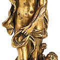 Petit groupe en bronze doré représentant venus et l'amour. fin du xviie siècle